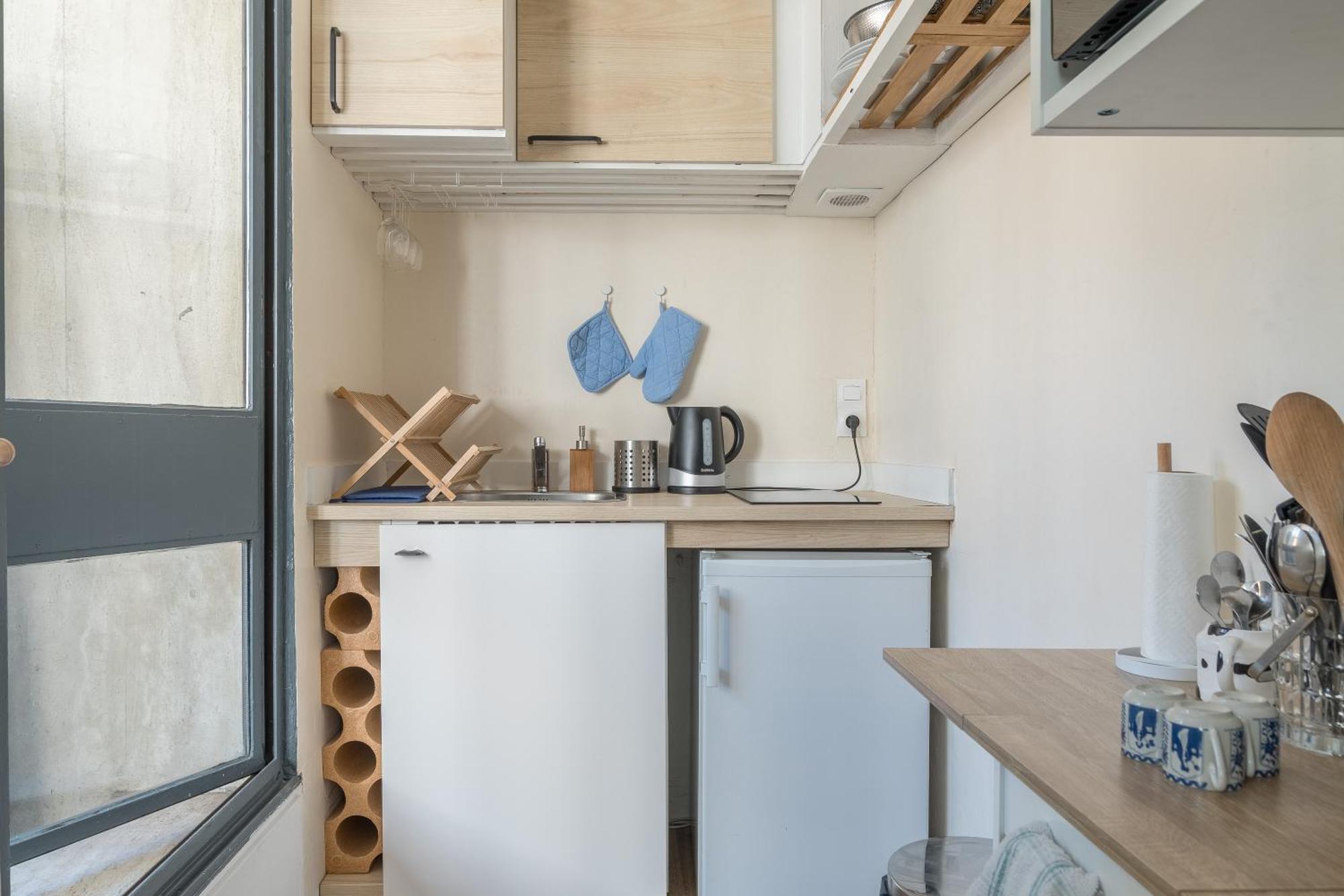 *Las Flores* Joli Studio Avec Balcon Marseille Bagian luar foto